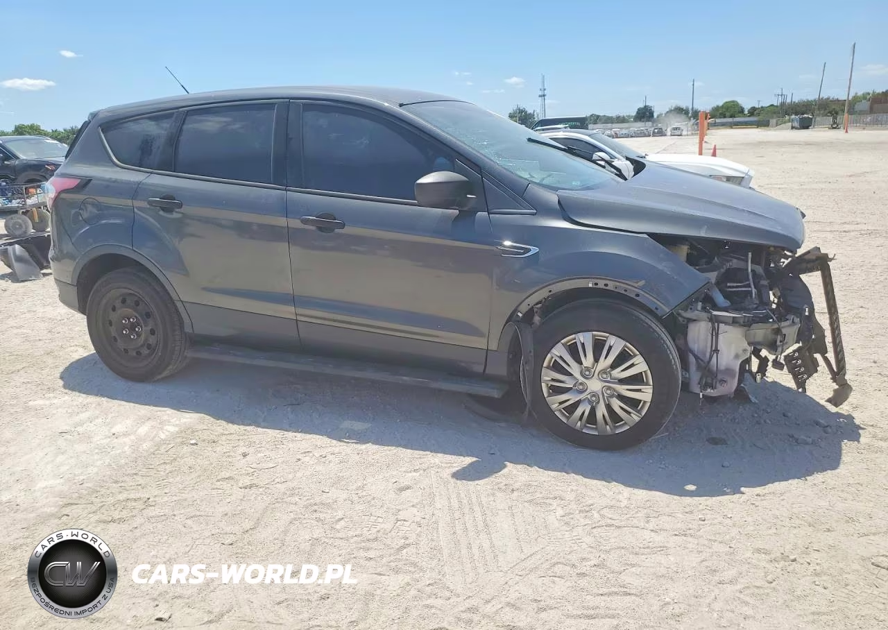 2017 Ford Escape S VIN:1FMCU0F77HUE25611 - 4
