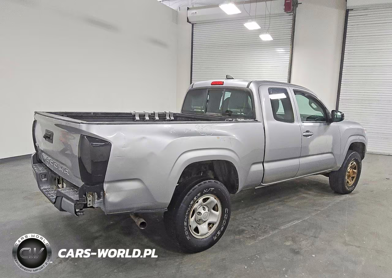 2018 Toyota Tacoma Sr VIN:5TFSX5EN7JX058203 - 3