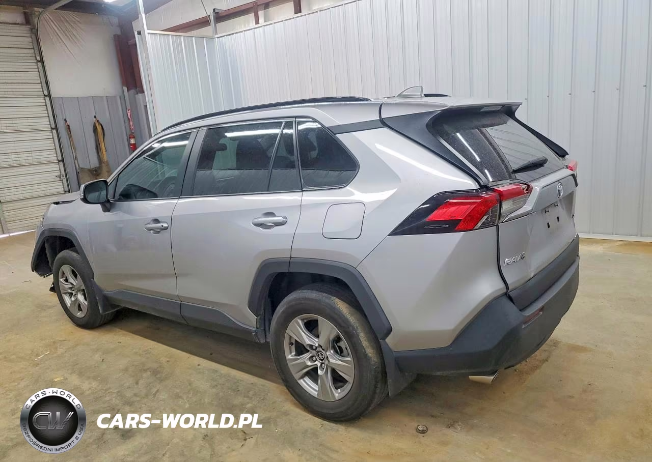 2024 Toyota Rav4 Xle VIN:2T3W1RFV6RC293735 - 2