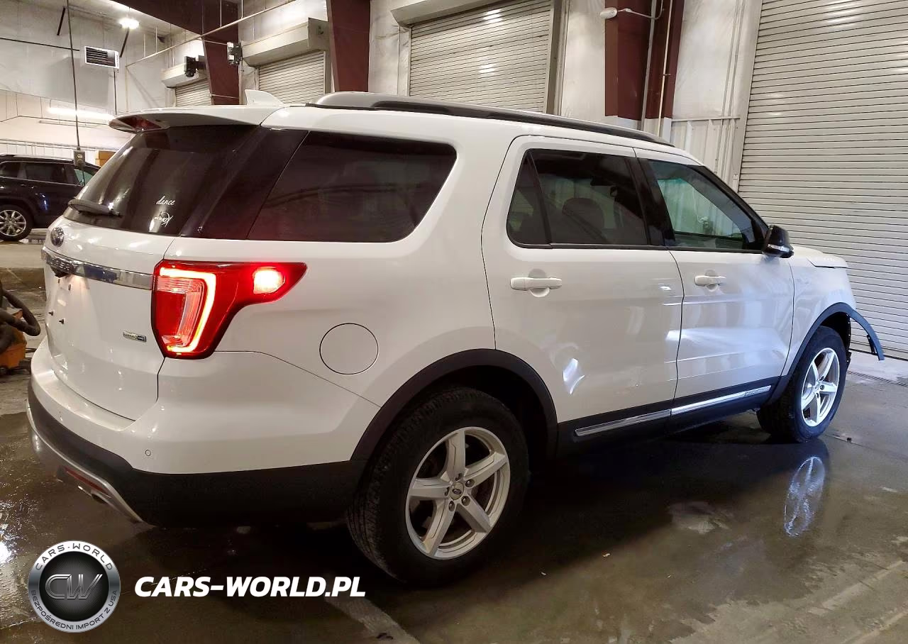 2016 Ford Explorer Xlt VIN:1FM5K8D81GGA38025 - 3