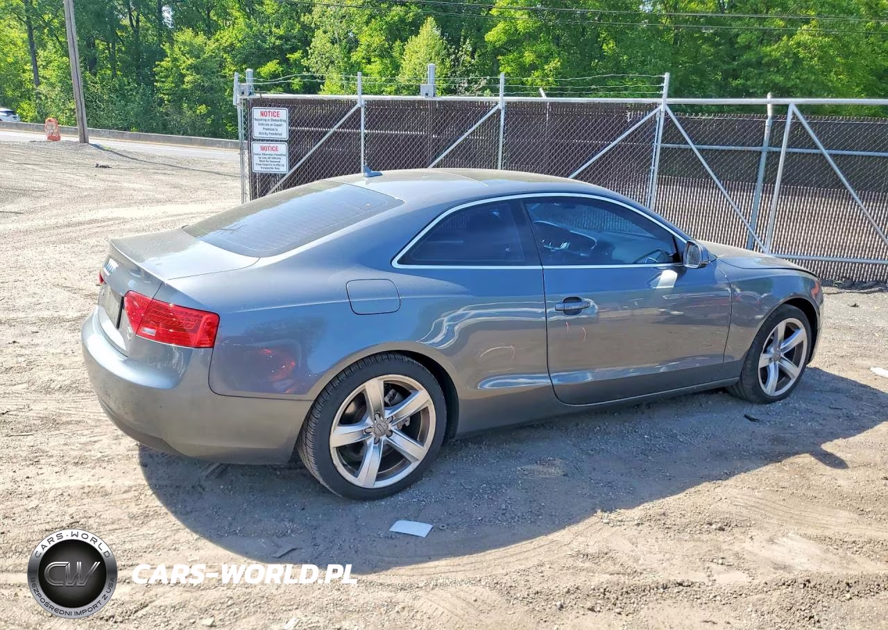2014 Audi A5 Premium VIN:WAUCFAFR7EA073906 - 3