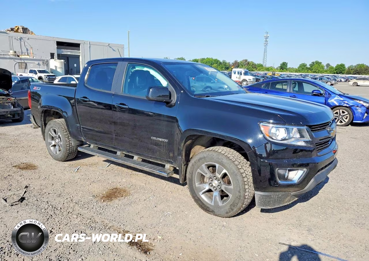 2015 Chevrolet Colorado Z71 VIN:1GCGTCE38F1184228 - 4