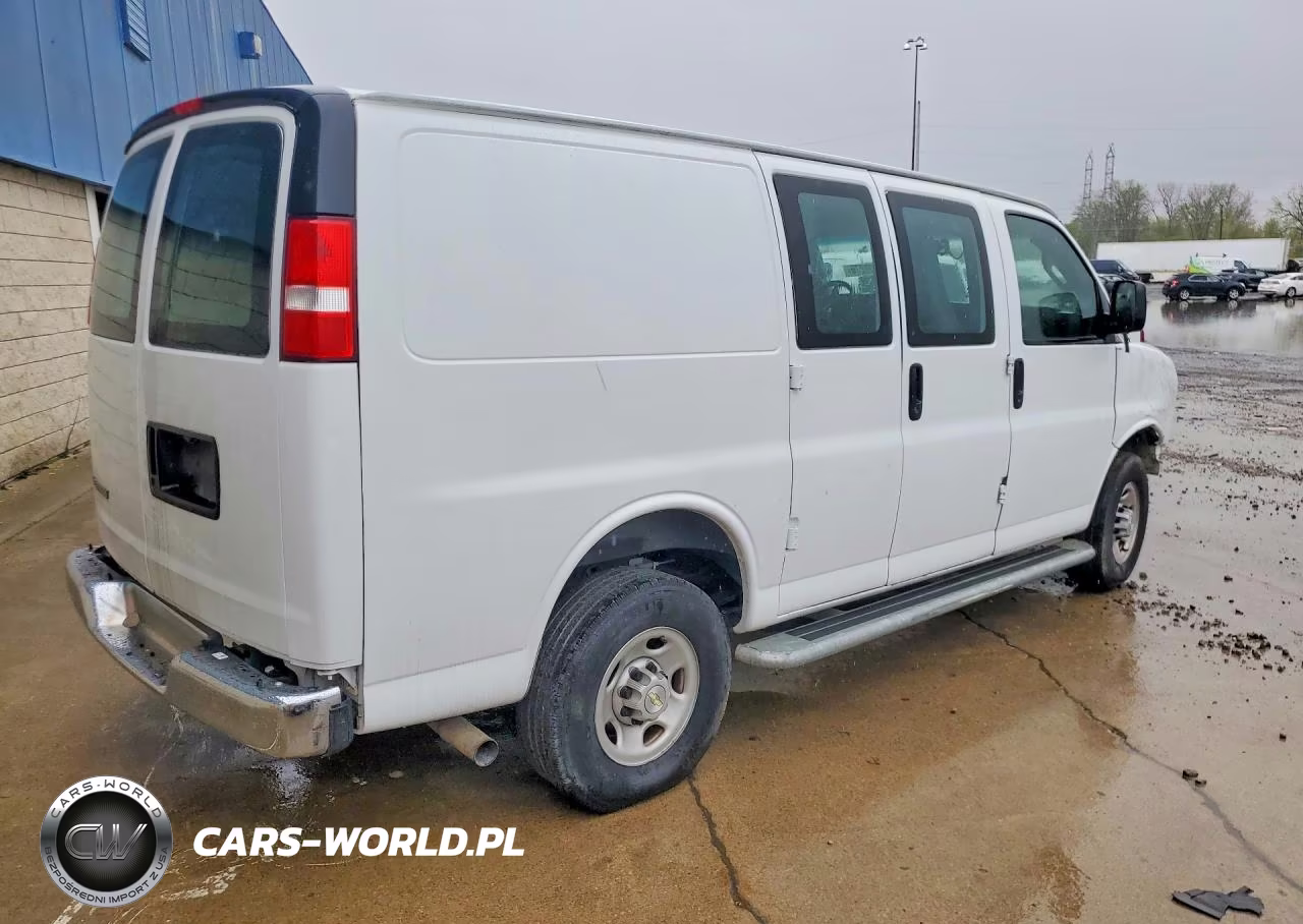 2022 Chevrolet Express G2500 VIN:1GCWGAFP7N1252118 - 3