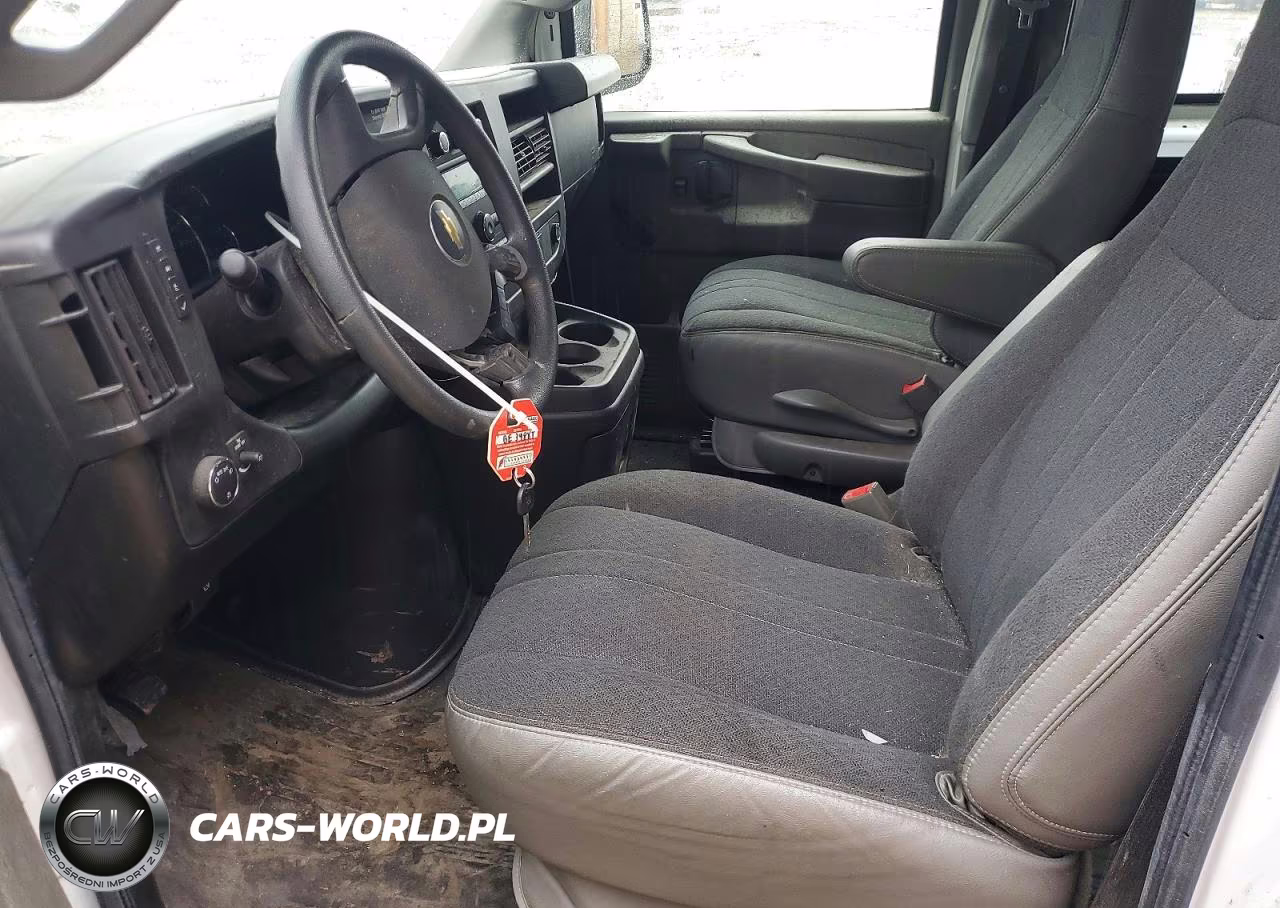 2022 Chevrolet Express G2500 VIN:1GCWGAFP7N1252118 - 7