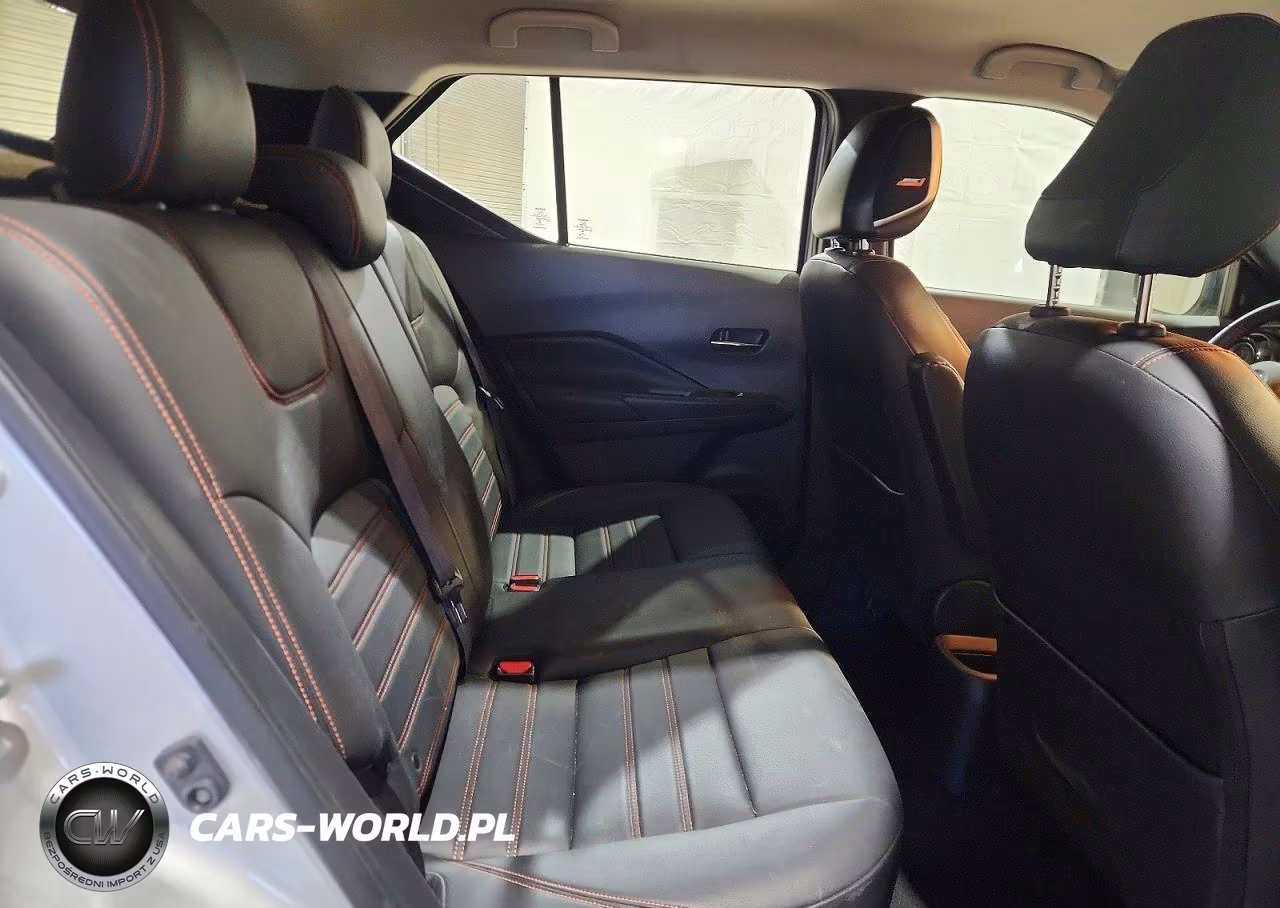 2019 Nissan Kicks Sr VIN:3N1CP5CU3KL515068 - 11