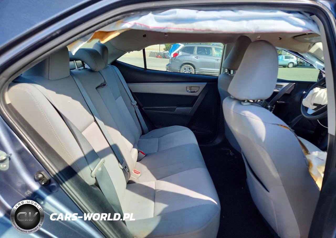 2015 Toyota Corolla Le VIN:5YFBURHE2FP195938 - 10