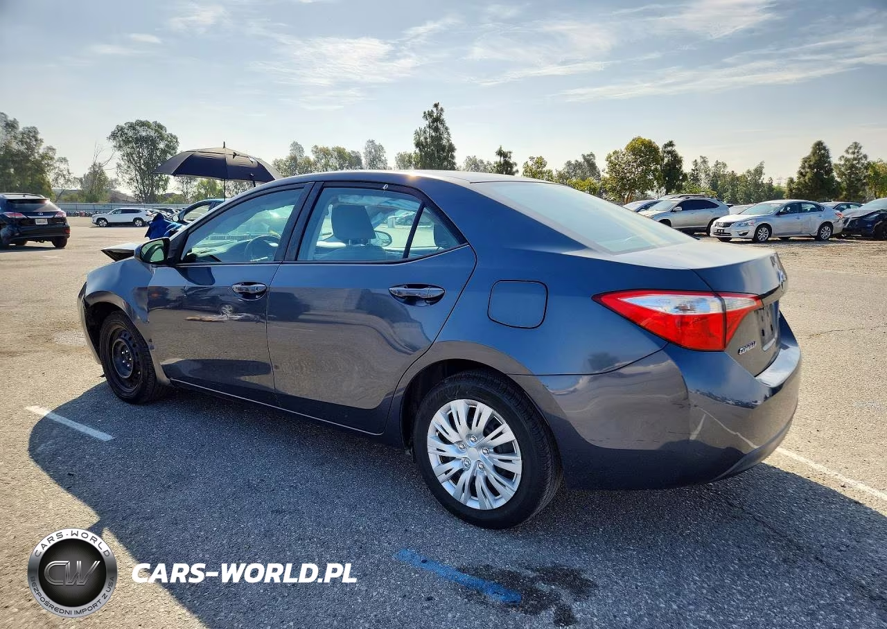 2015 Toyota Corolla Le VIN:5YFBURHE2FP195938 - 2
