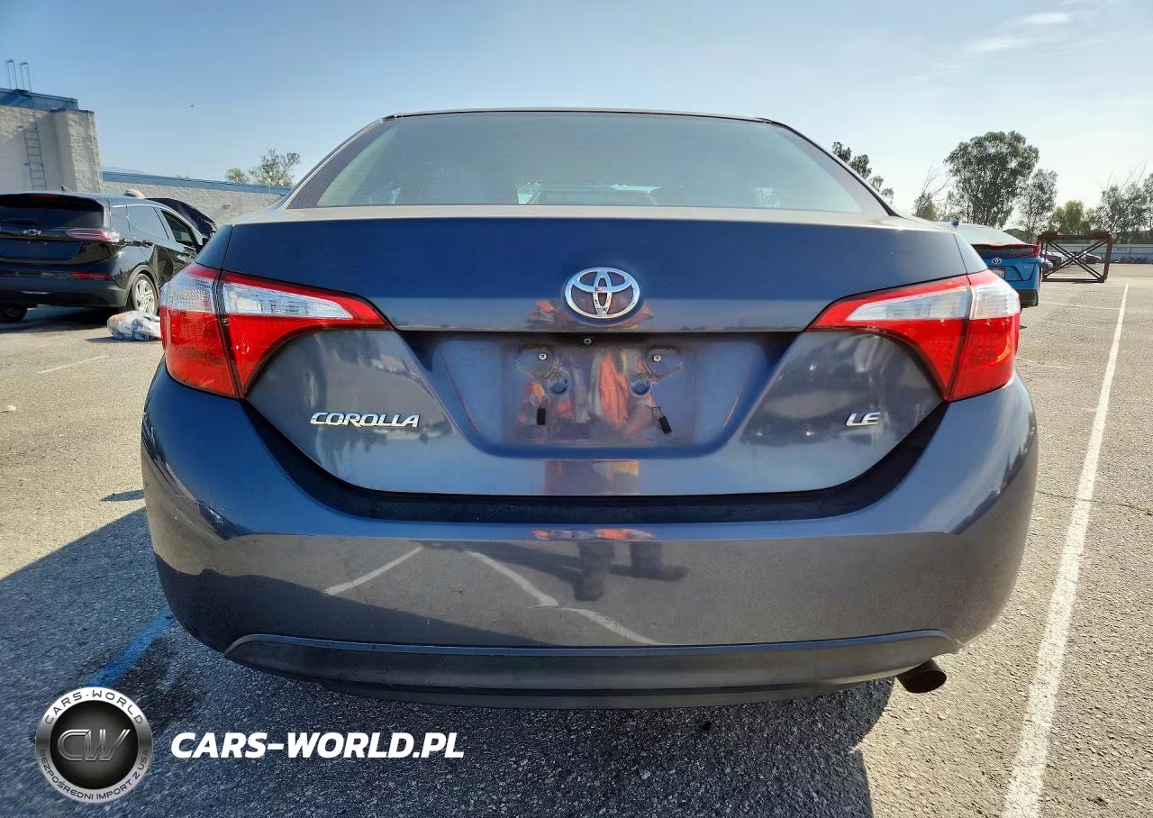 2015 Toyota Corolla Le VIN:5YFBURHE2FP195938 - 6