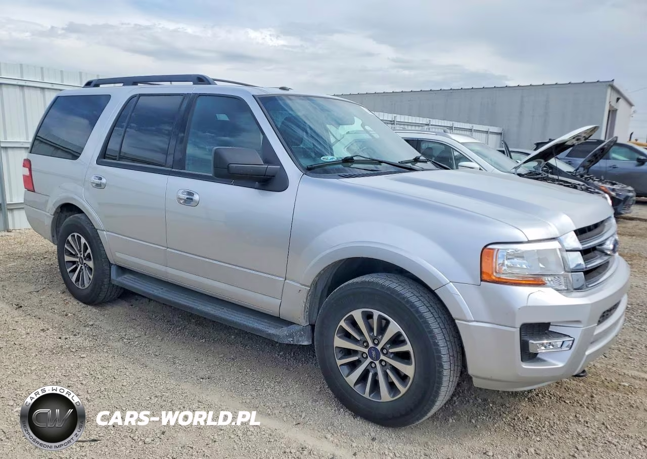 2017 Ford Expedition Xlt VIN:1FMJU1JT1HEA57597 - 4