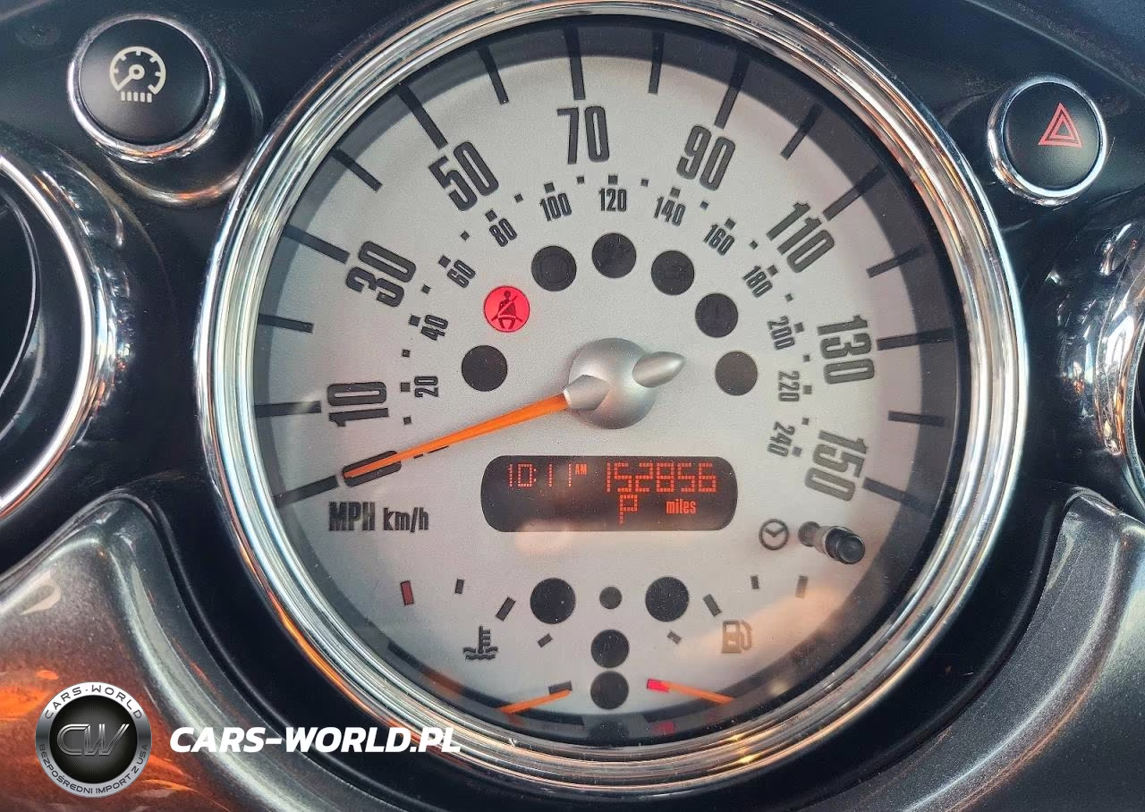 2007 Mini Cooper S VIN:WMWRH33517TL93814 - 9