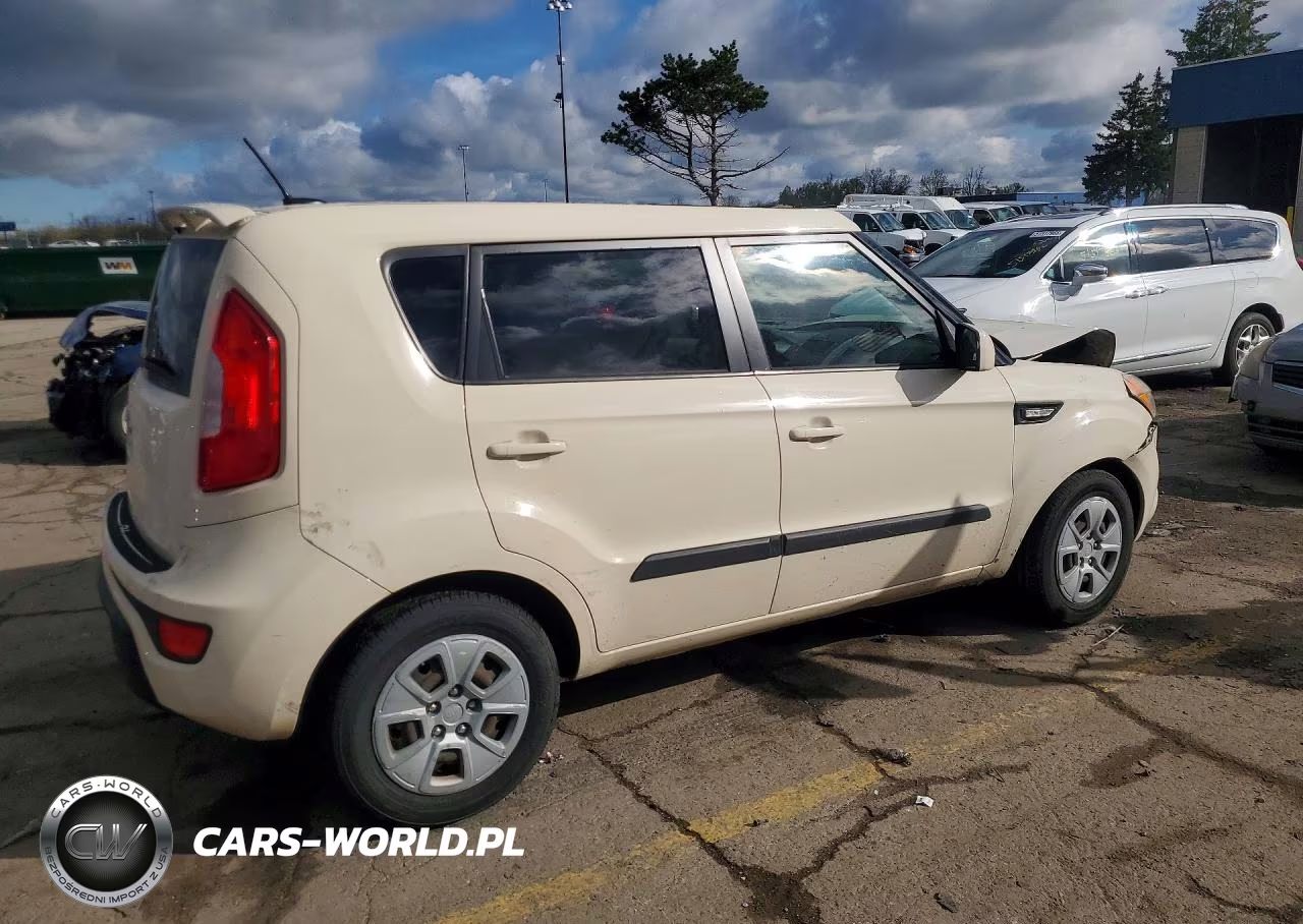 2012 Kia Soul Base VIN:KNDJT2A52C7452903 - 3