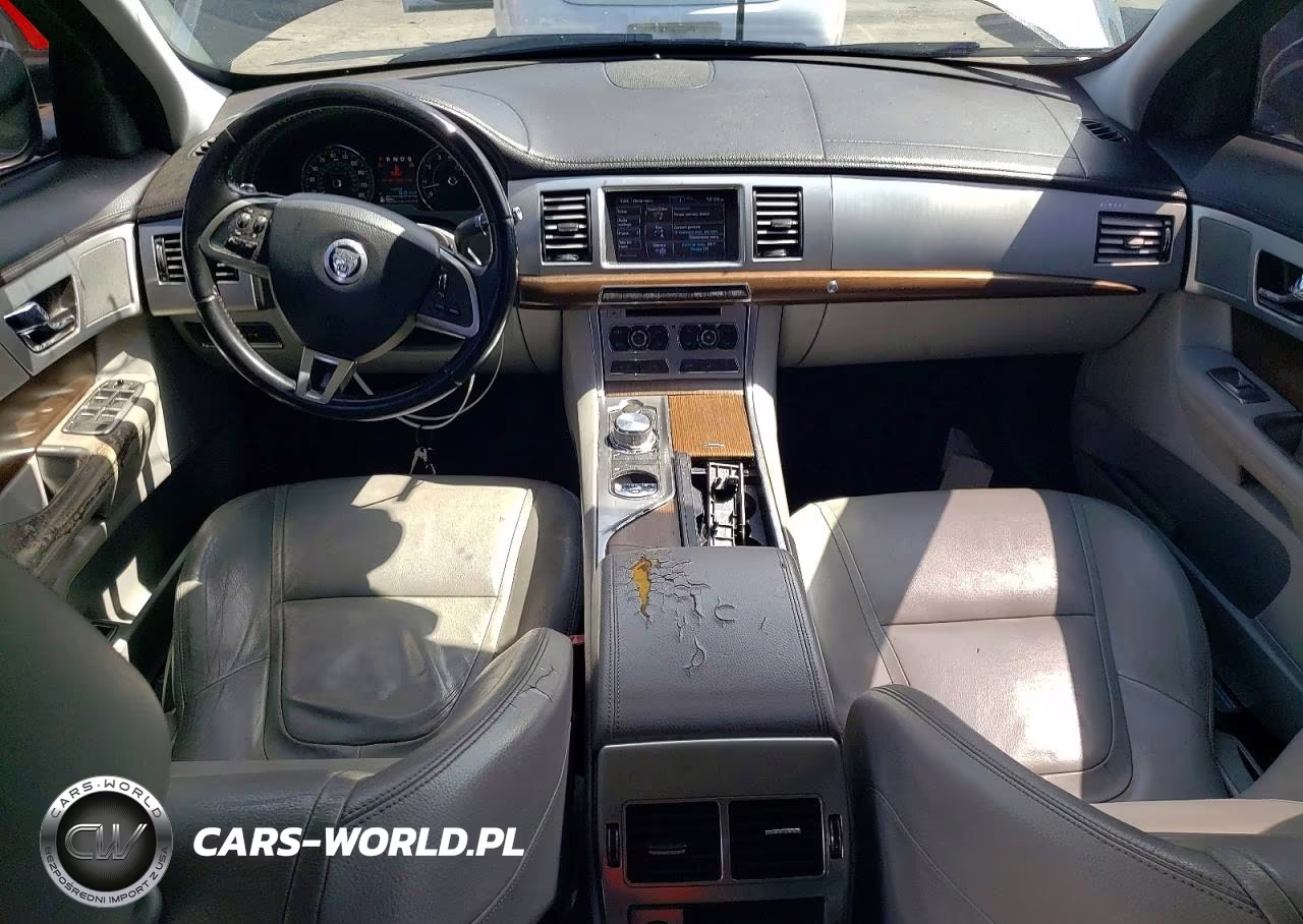2012 Jaguar Xf VIN:SAJWA0FB7CLS29005 - 8