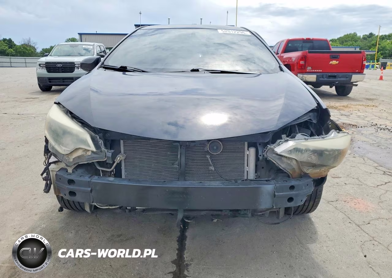 2015 Toyota Corolla Le Plus VIN:5YFBURHE4FP185217 - 5
