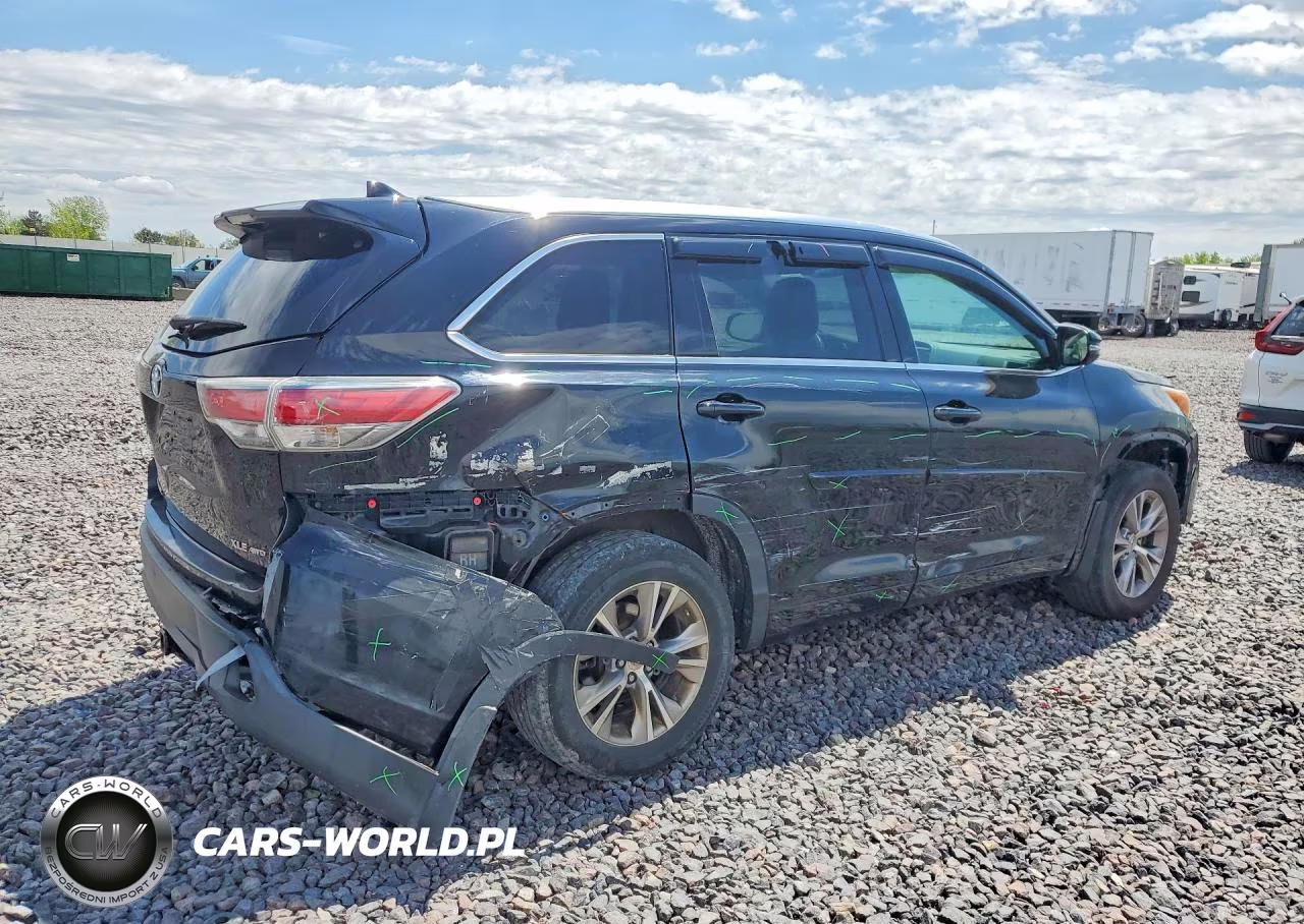 2015 Toyota Highlander Xle VIN:5TDJKRFH8FS132302 - 3