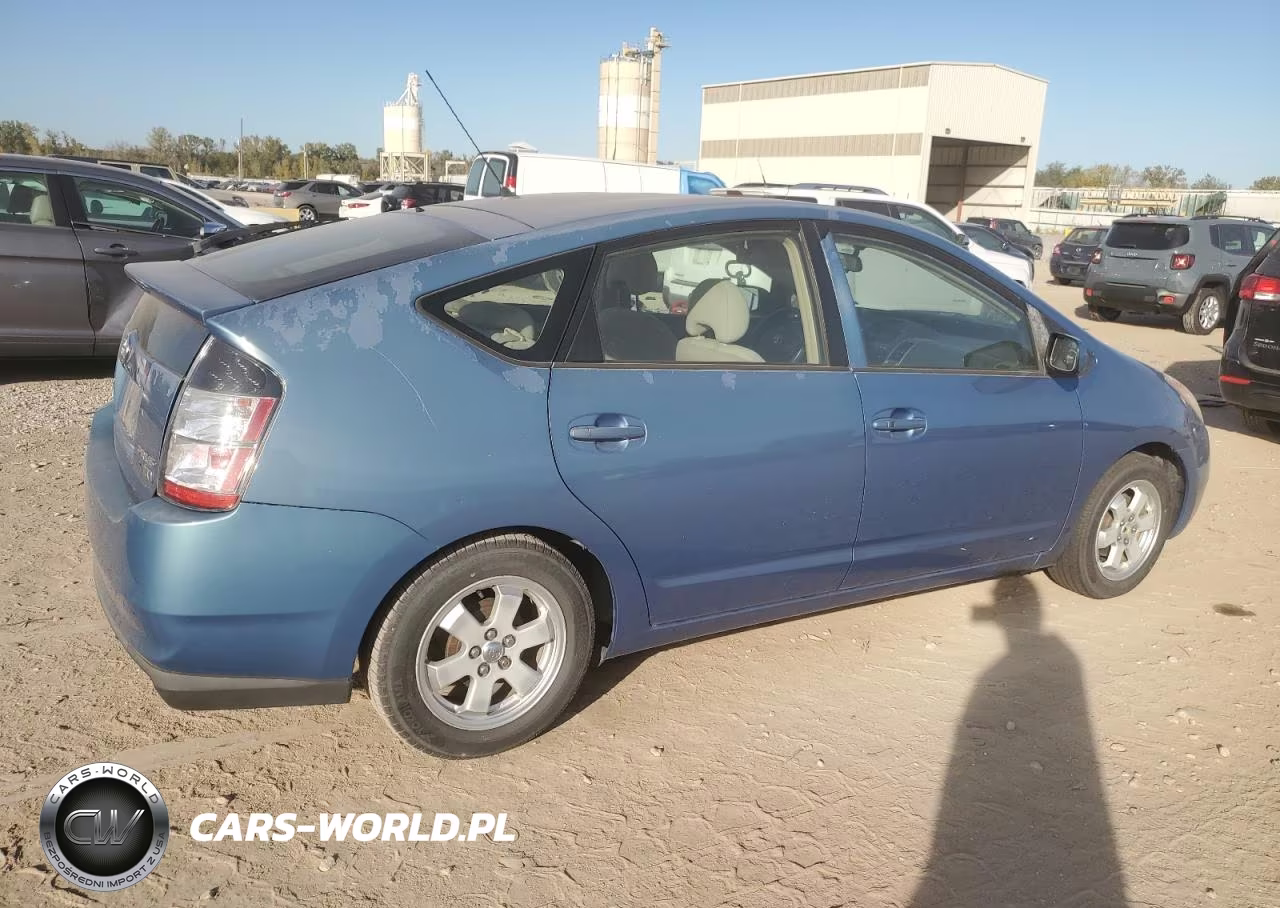 2005 Toyota Prius VIN:JTDKB20UX53047902 - 3