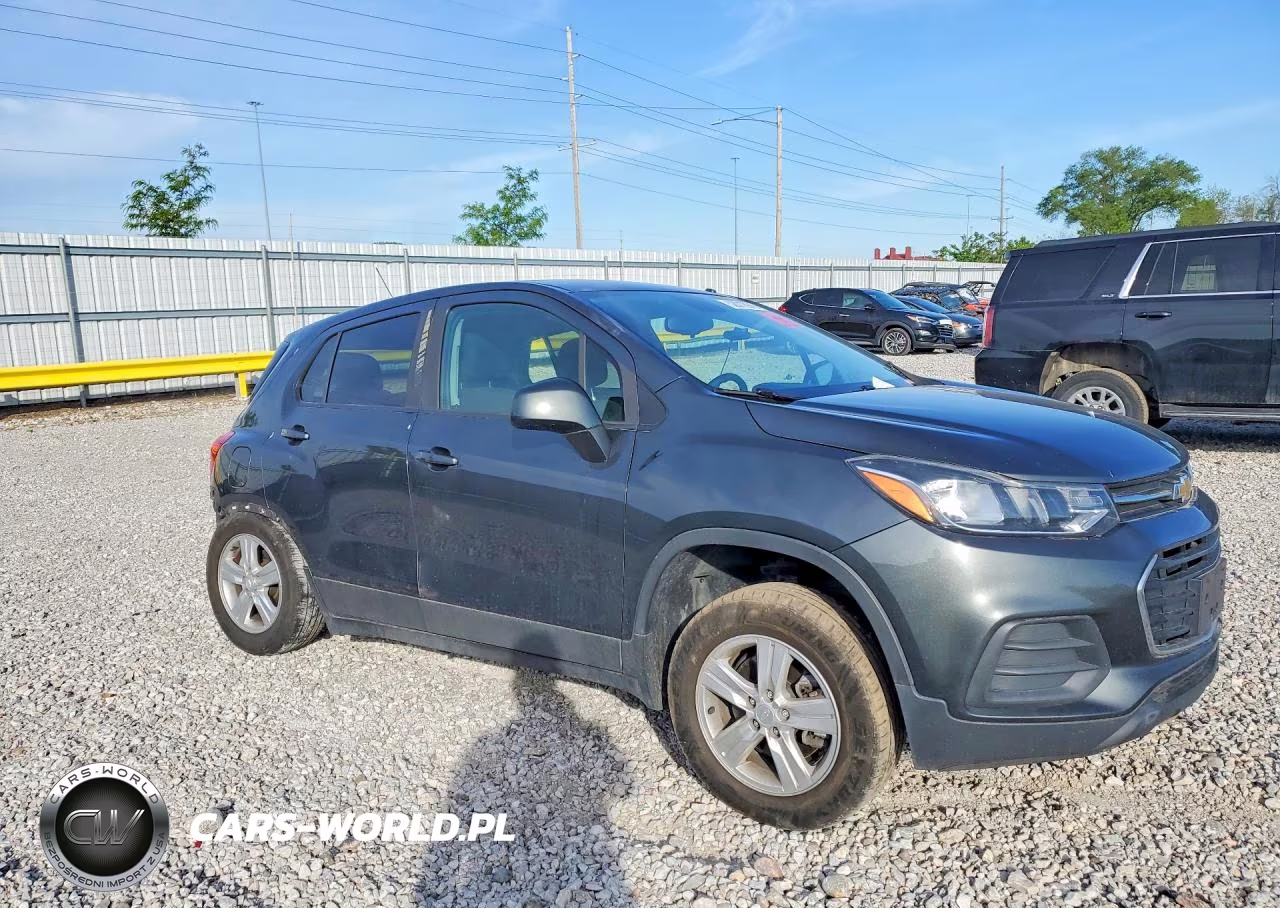 2019 Chevrolet Trax Ls VIN:3GNCJNSB6KL298010 - 4