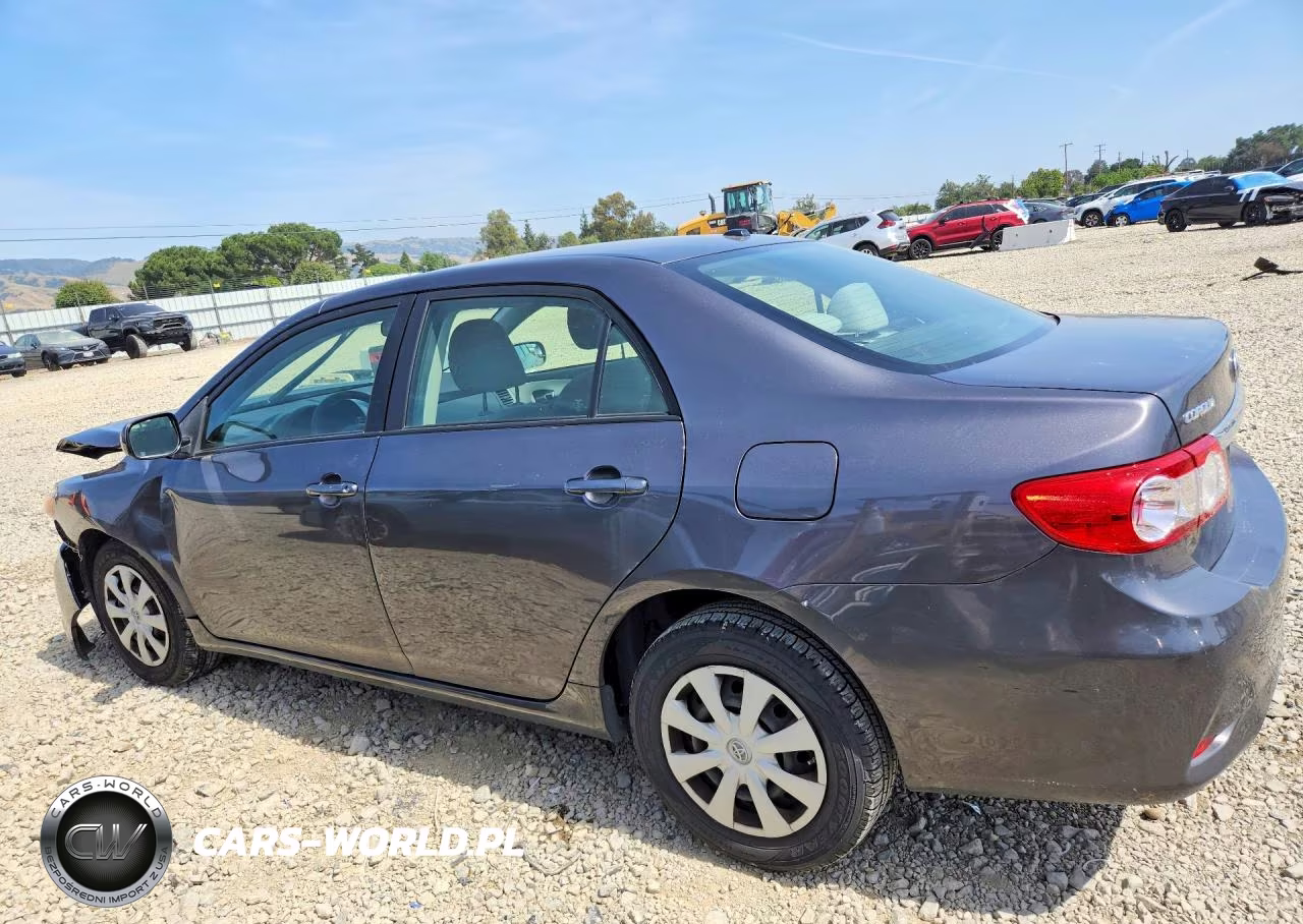 2011 Toyota Corolla Le VIN:JTDBU4EE2BJ099653 - 2