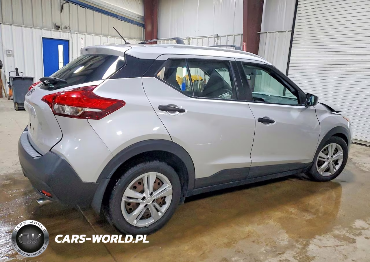 2019 Nissan Kicks S VIN:3N1CP5CU1KL539689 - 3