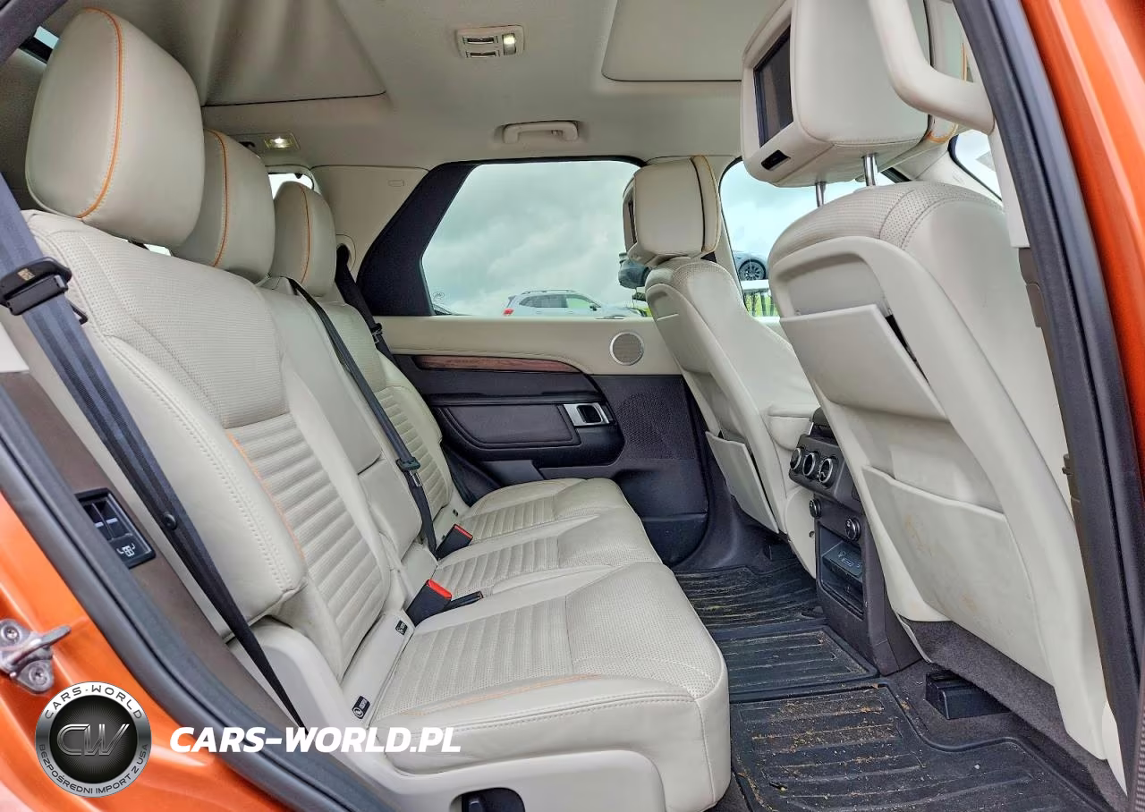 2017 Land Rover Discovery Hse Luxury VIN:SALRHBBKXHA000287 - 11