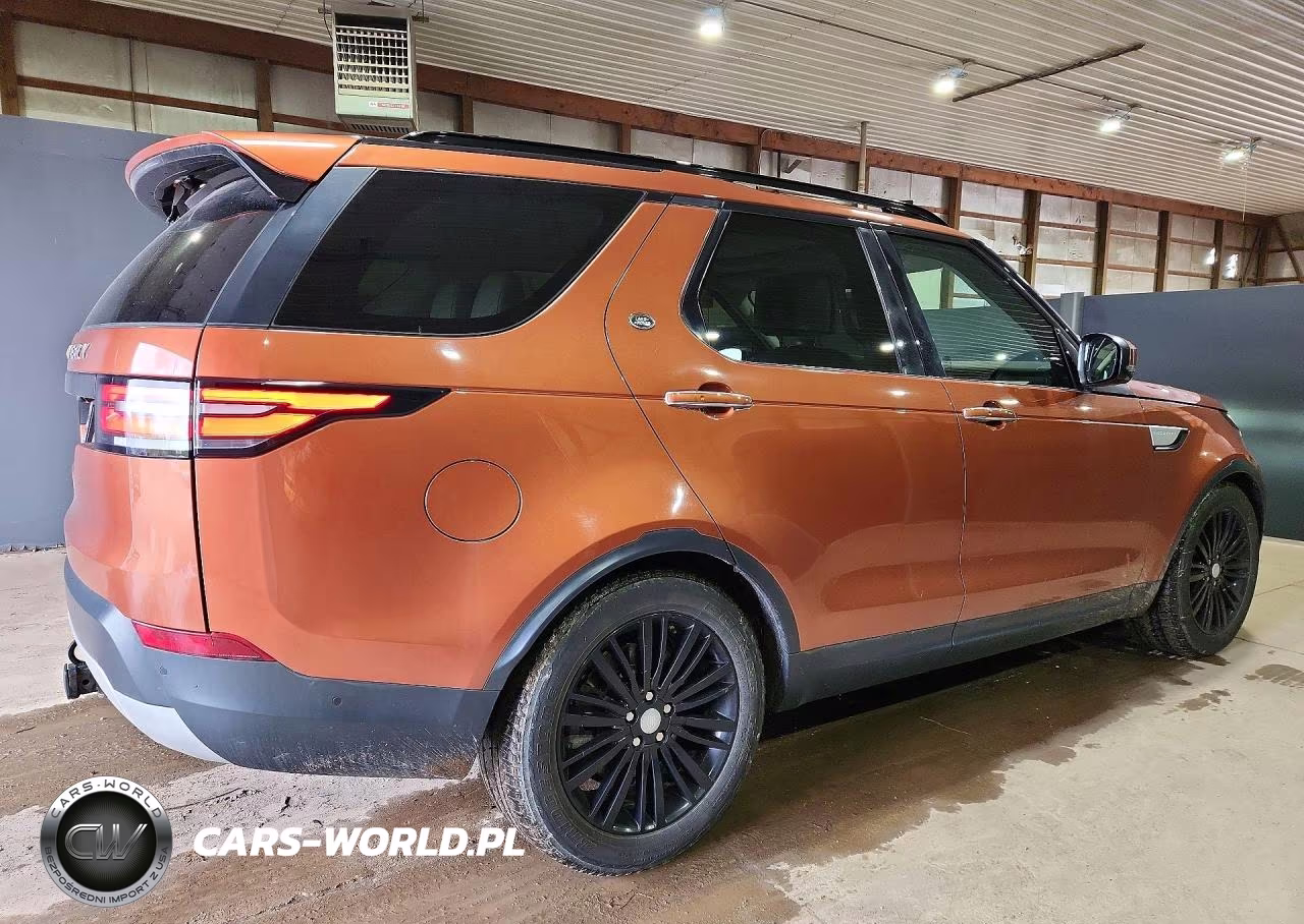 2017 Land Rover Discovery Hse Luxury VIN:SALRHBBKXHA000287 - 3