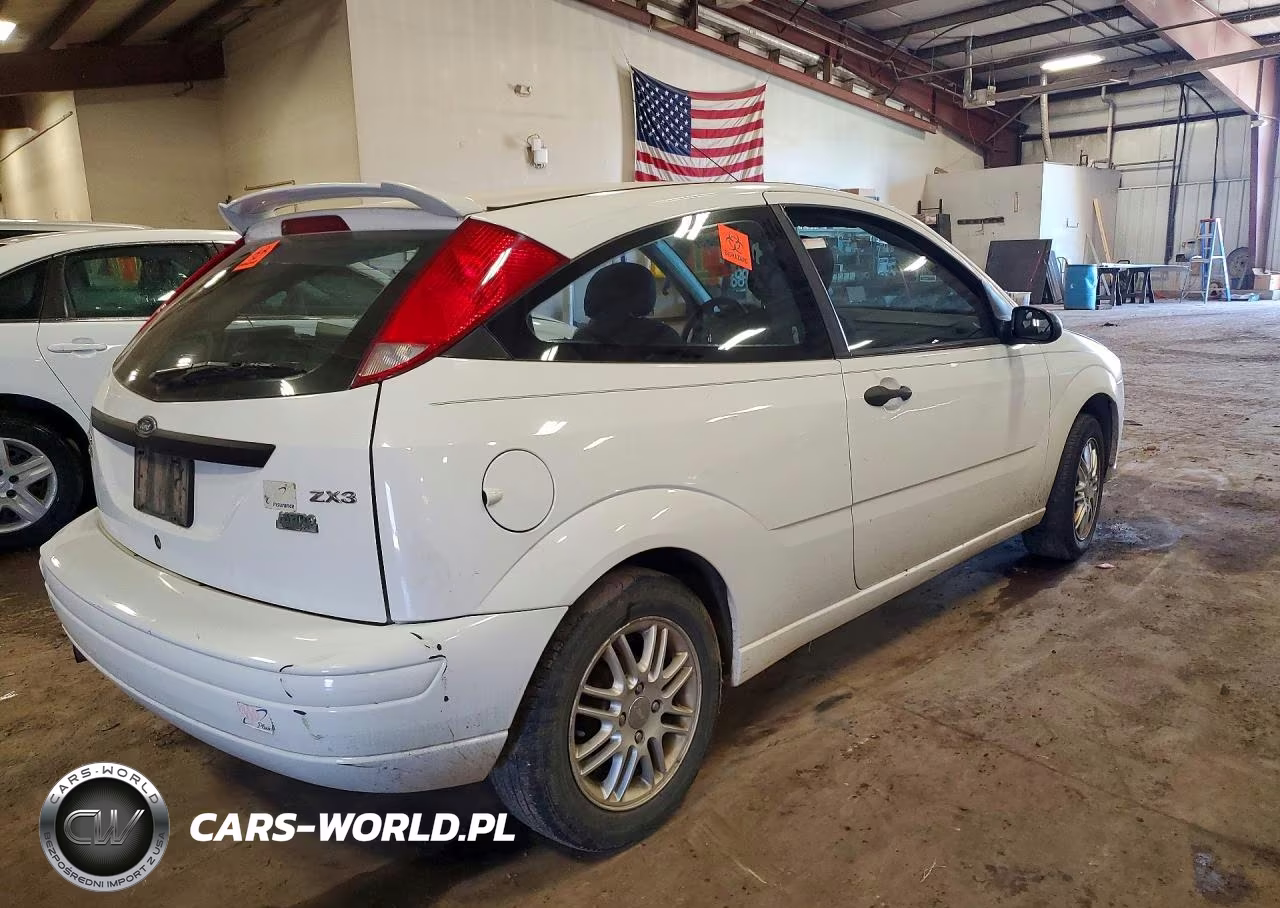 2006 Ford Focus Zx3 VIN:1FAHP31N86W229726 - 3