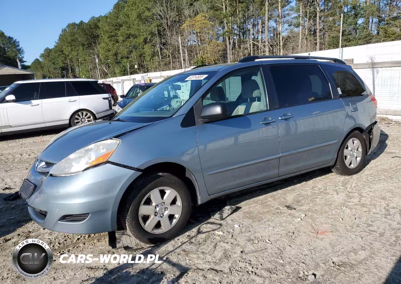 2010 Toyota Sienna Ce