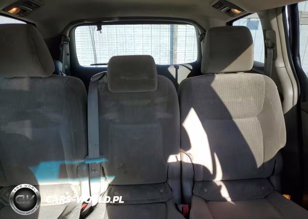 2010 Toyota Sienna Ce VIN:5TDKK4CC6AS311365 - 10