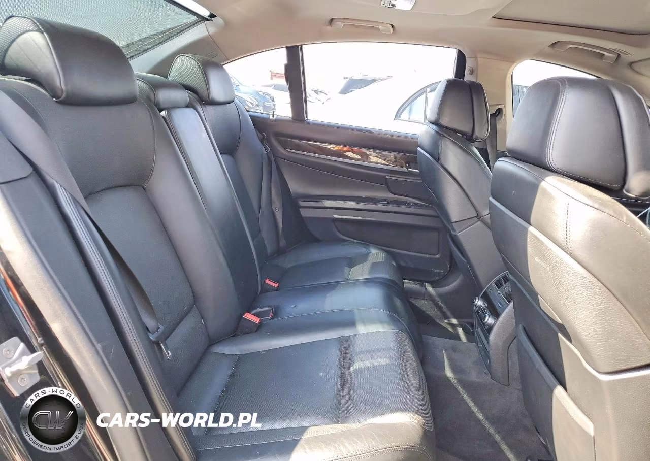 2011 BMW 750 I VIN:WBAKX6C59BC197151 - 10