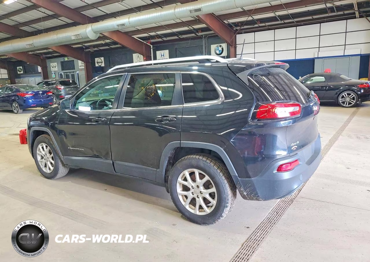 2015 Jeep Cherokee Latitude VIN:1C4PJMCS7FW793075 - 2
