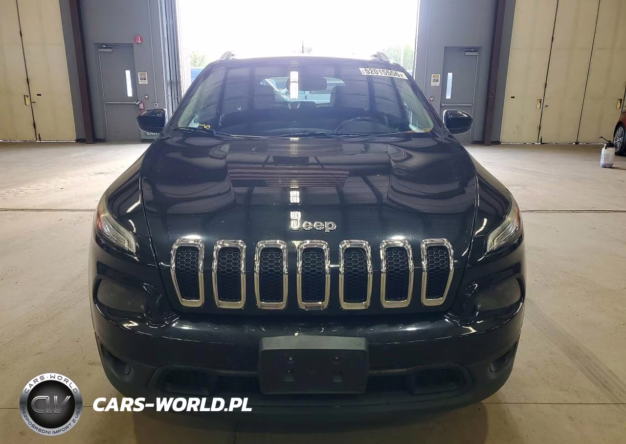 2015 Jeep Cherokee Latitude VIN:1C4PJMCS7FW793075 - 5