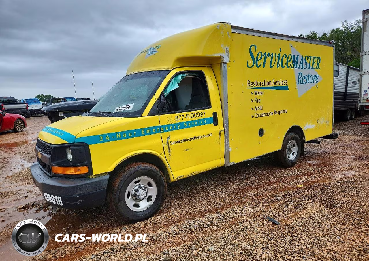 2016 Chevrolet Express Delivery Truck