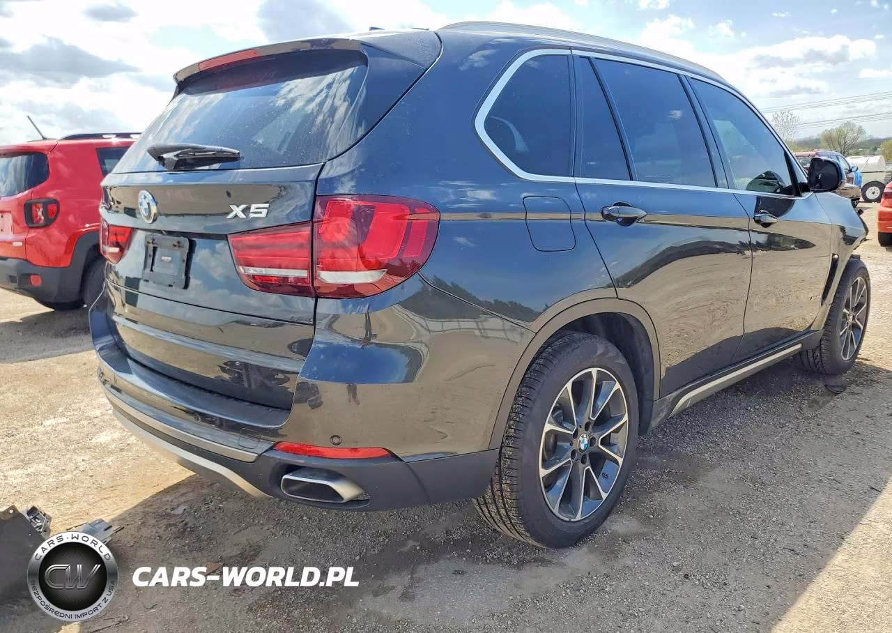 2018 BMW X5 xDrive35I VIN:5UXKR0C55J0Y03425 - 3