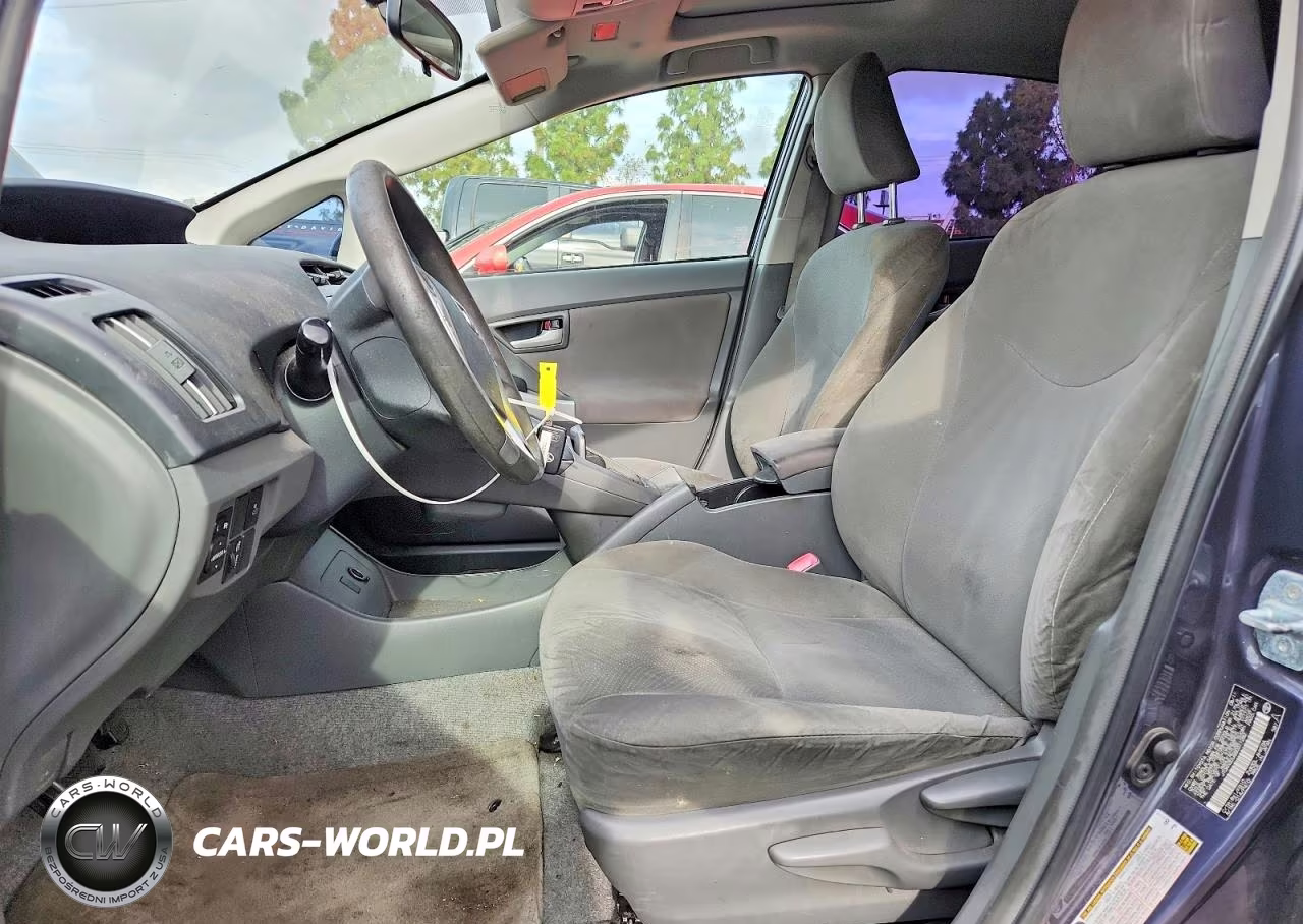 2011 Toyota Prius Three VIN:JTDKN3DU6B0311282 - 7