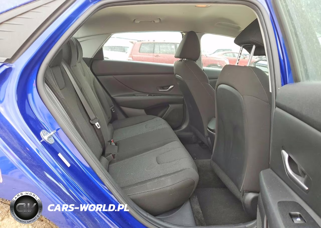 2022 Hyundai Elantra Se VIN:KMHLL4AG2NU359613 - 10