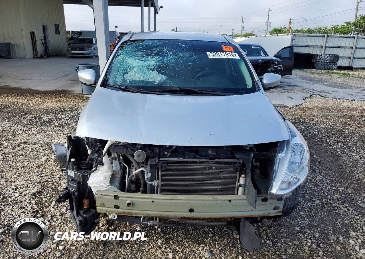 2018 Nissan Versa S Plus VIN:3N1CN7AP6JL859667 - 5