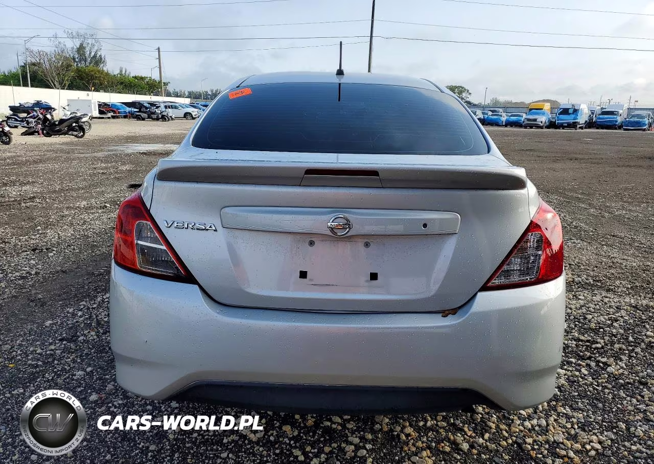 2018 Nissan Versa S Plus VIN:3N1CN7AP6JL859667 - 6