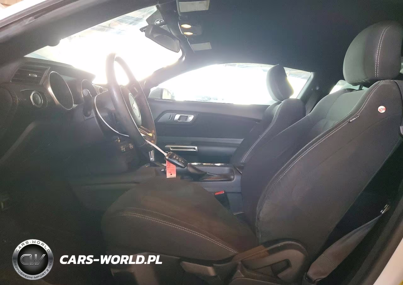 2018 Ford Mustang VIN:1FA6P8TH4J5176646 - 7