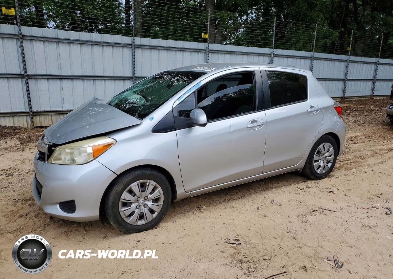2013 Toyota Yaris 5-Door L