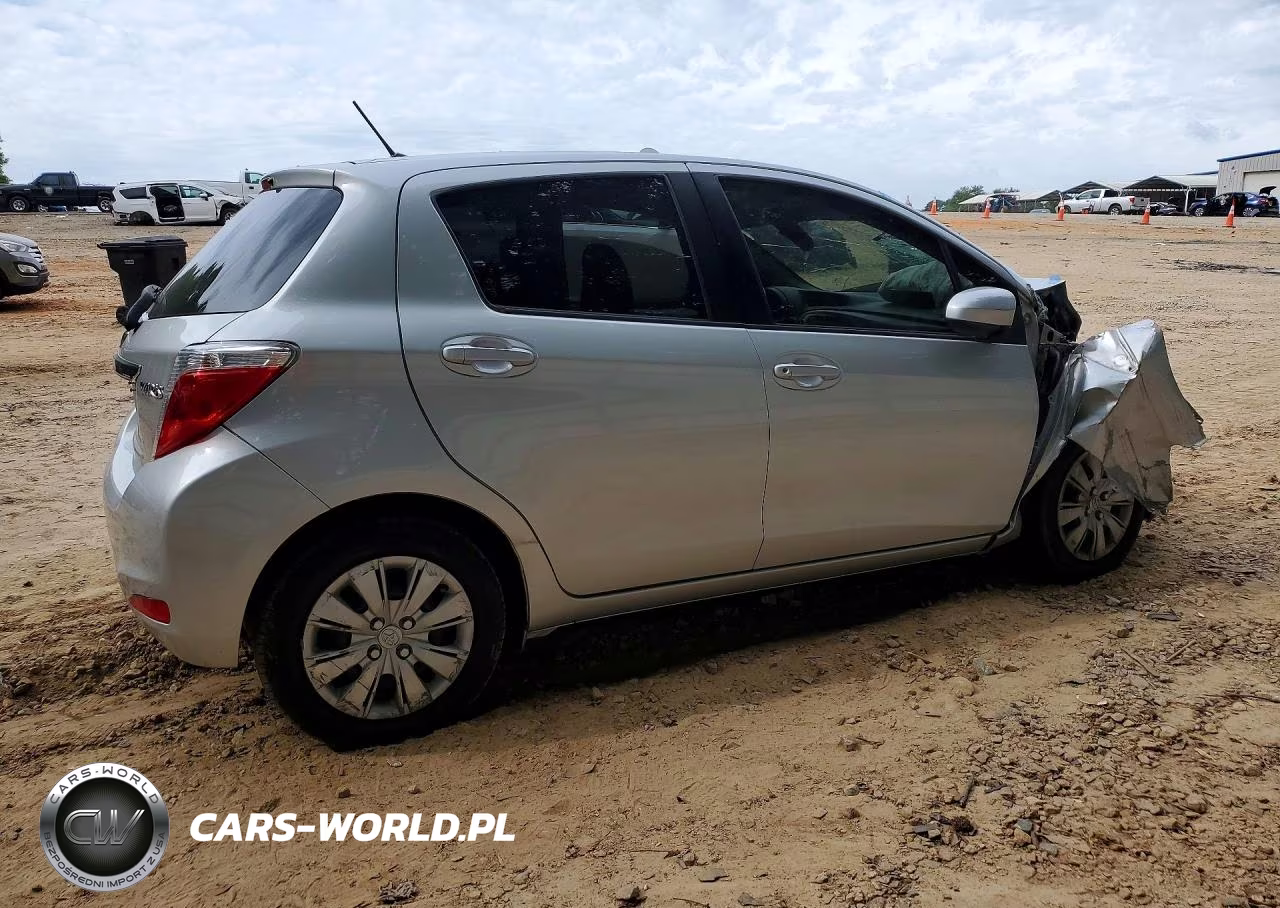 2013 Toyota Yaris 5-Door L VIN:JTDKTUD34DD544625 - 3