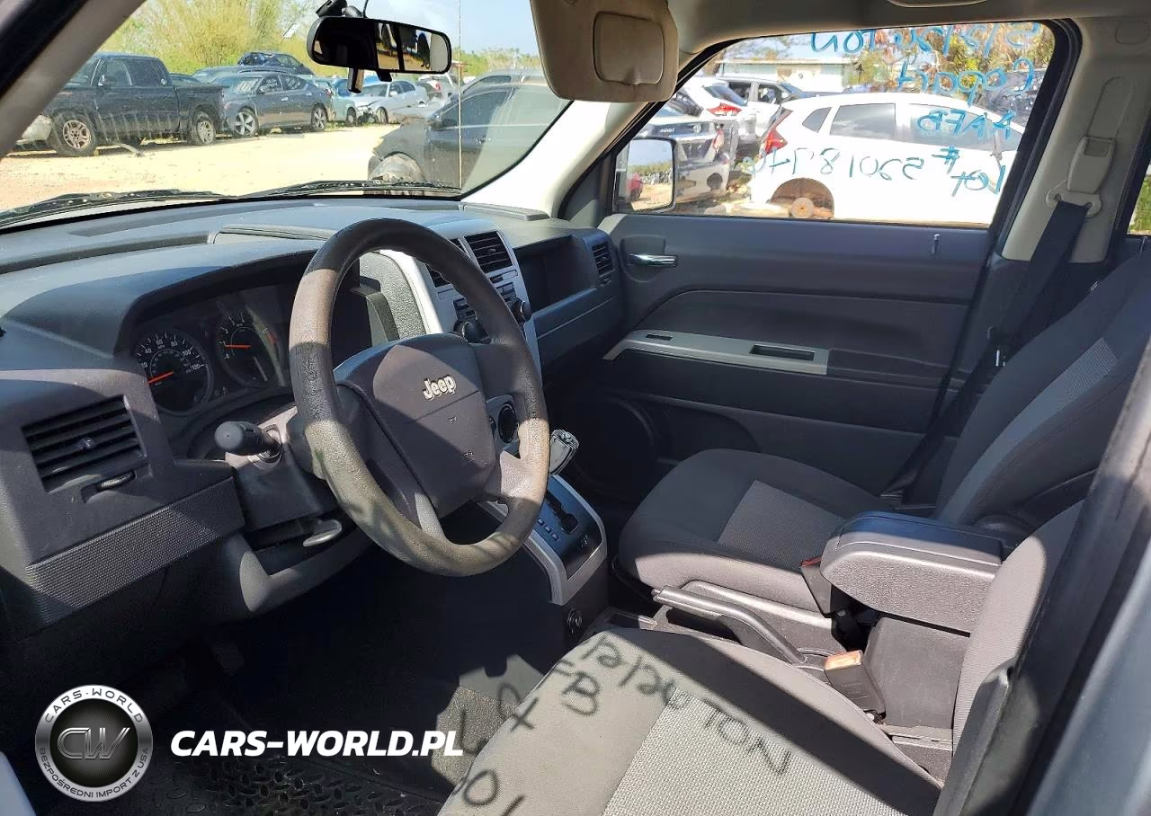 2008 Jeep Patriot Sport VIN:1J8FT28W08D701849 - 7
