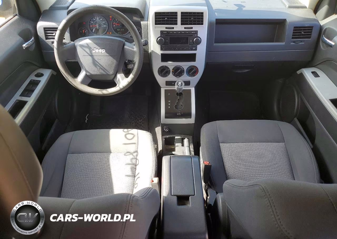 2008 Jeep Patriot Sport VIN:1J8FT28W08D701849 - 8
