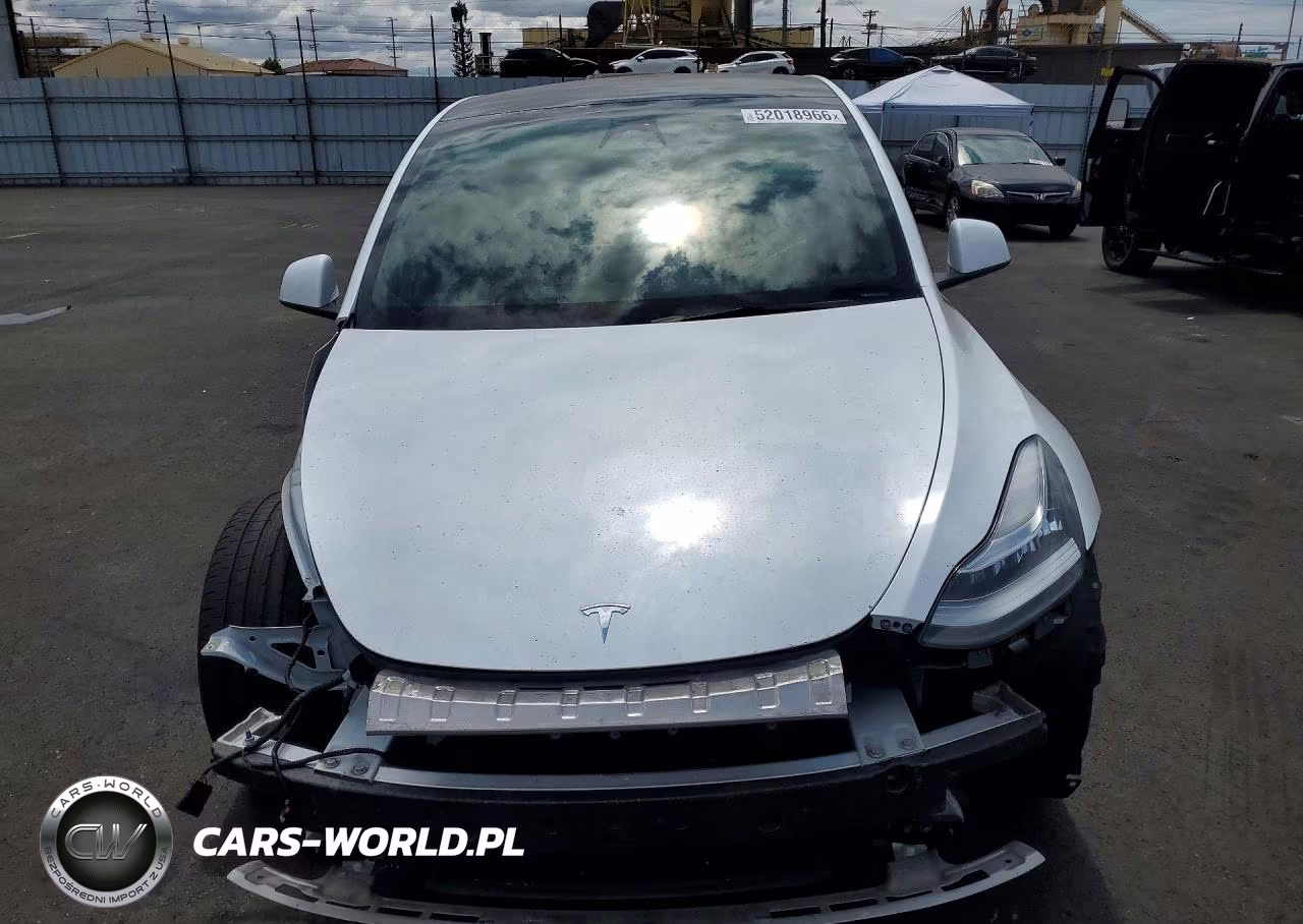 2023 Tesla Model Y VIN:7SAYGDEE0PA071687 - 5