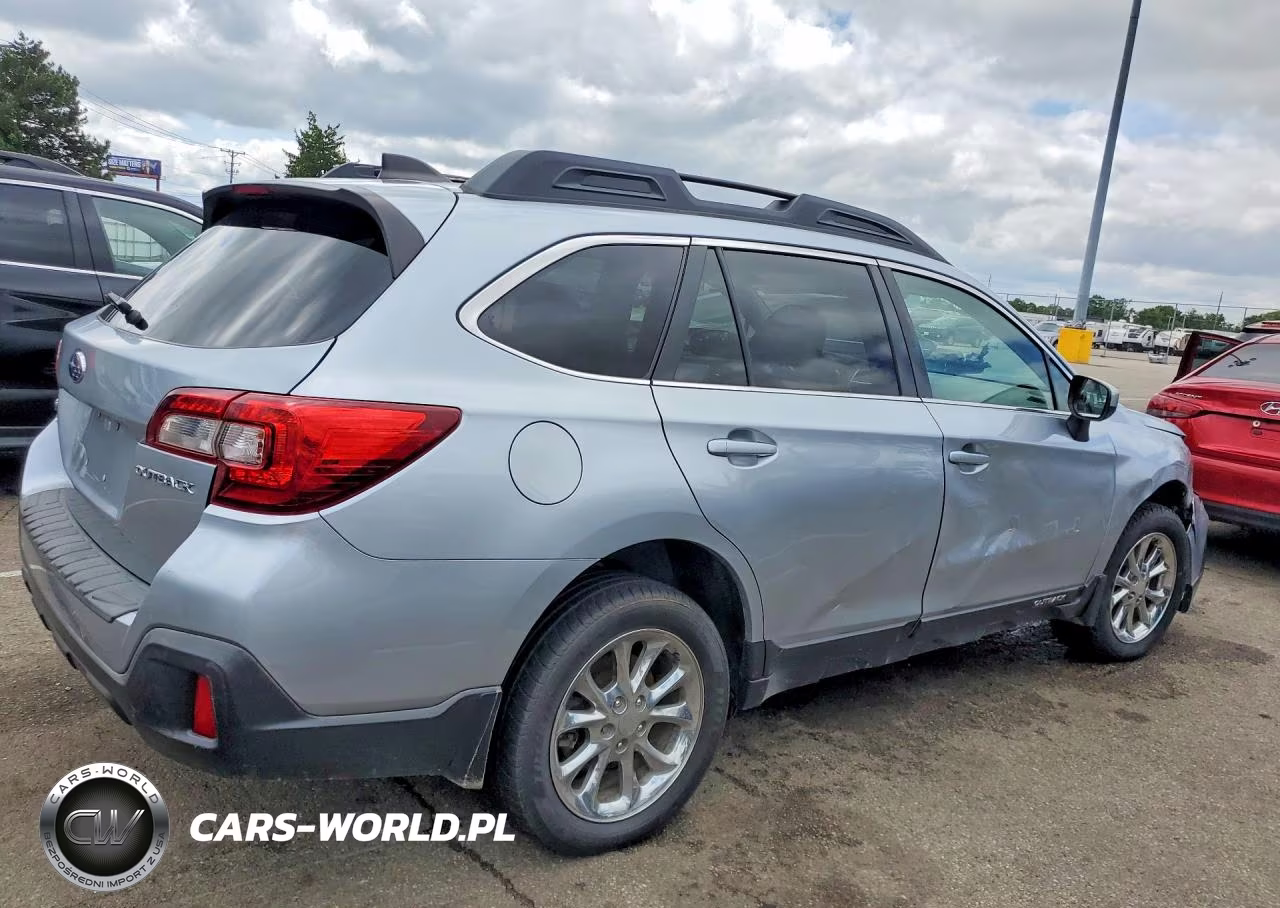 2019 Subaru Outback 2.5I Premium VIN:4S4BSAFC0K3396261 - 3