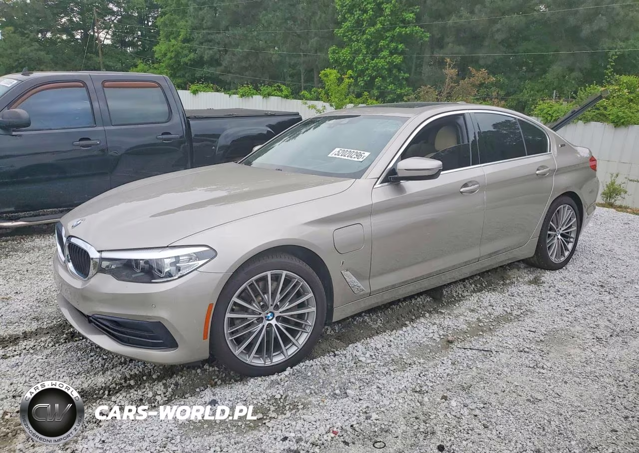 2019 BMW 530E
