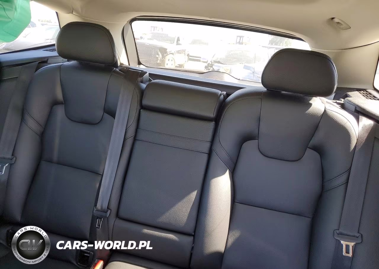 2018 Volvo Xc60 T5 VIN:LYV102RK1JB117742 - 10