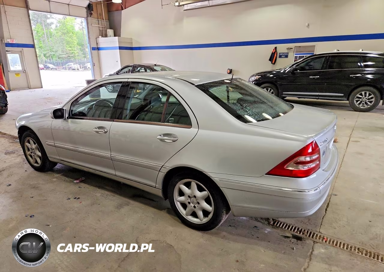 2002 Mercedes-Benz C 240 VIN:WDBRF61J02F165884 - 2