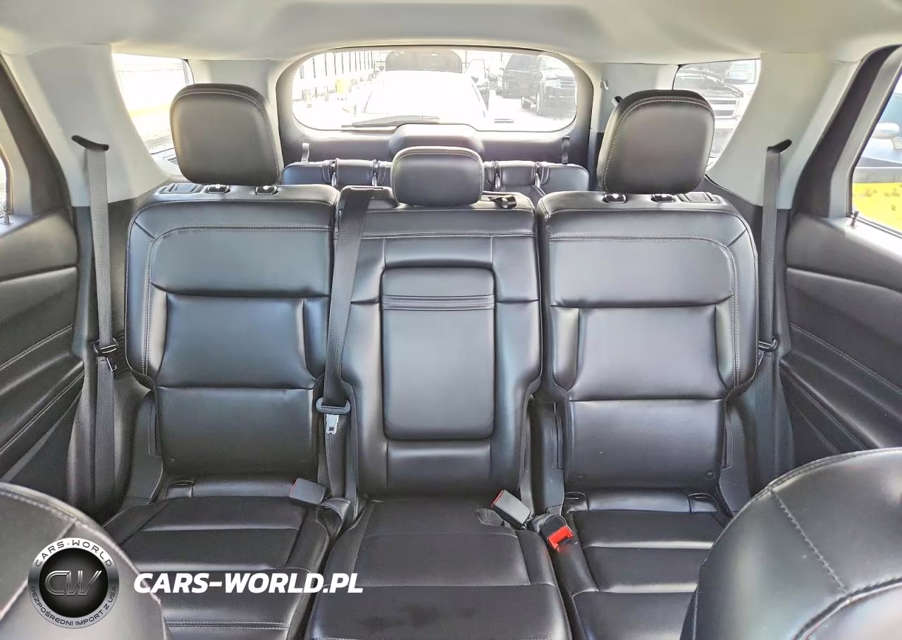 2021 Ford Explorer Xlt VIN:1FMSK7DH2MGA70605 - 10