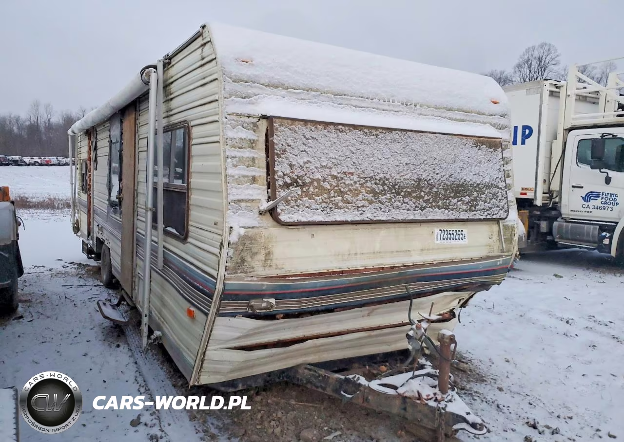 1988 Fleetwood Prowler Camper