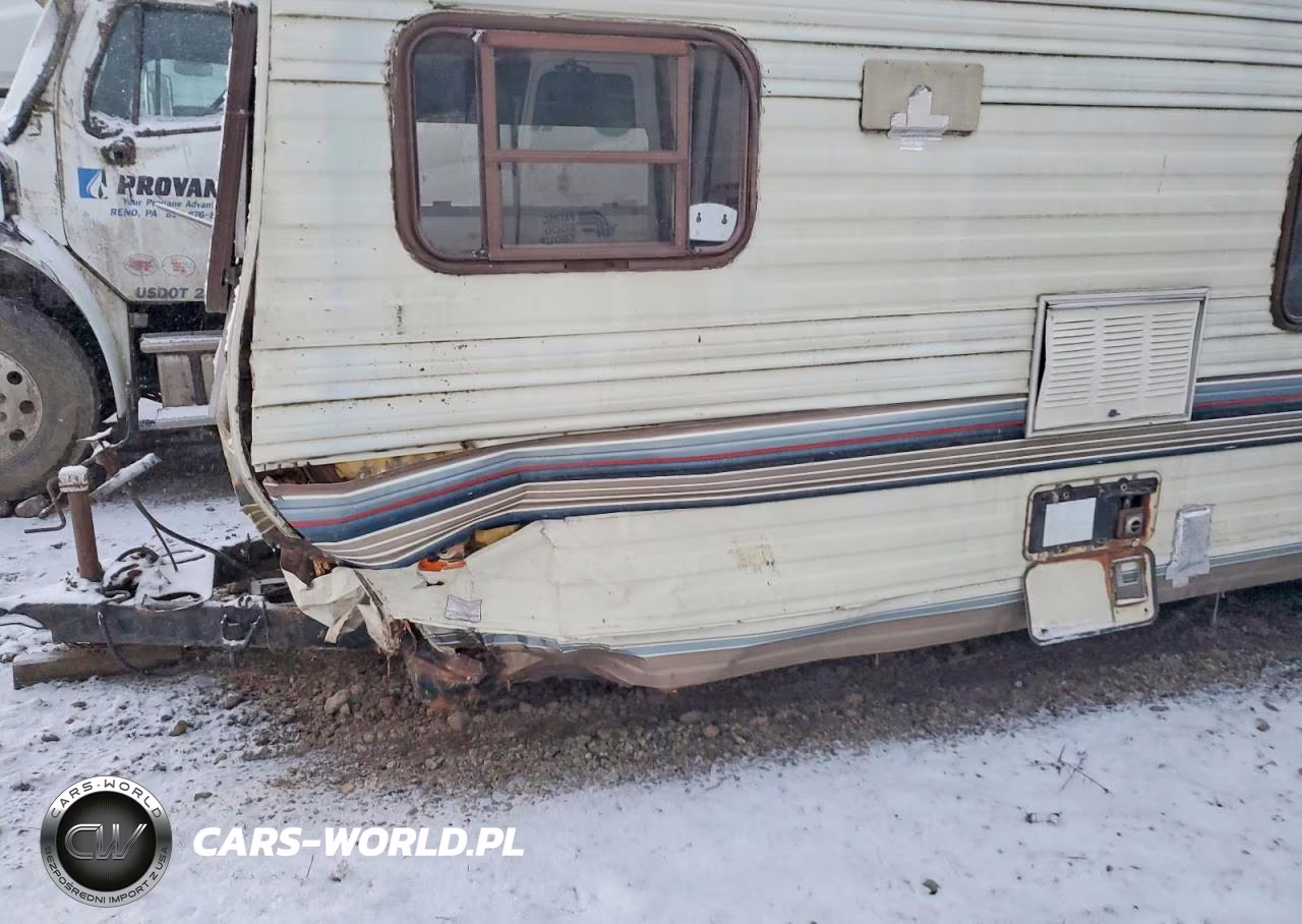 1988 Fleetwood Prowler Camper VIN:1EC1L2928K4236784 - 10