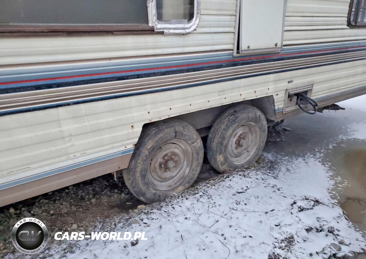 1988 Fleetwood Prowler Camper VIN:1EC1L2928K4236784 - 8
